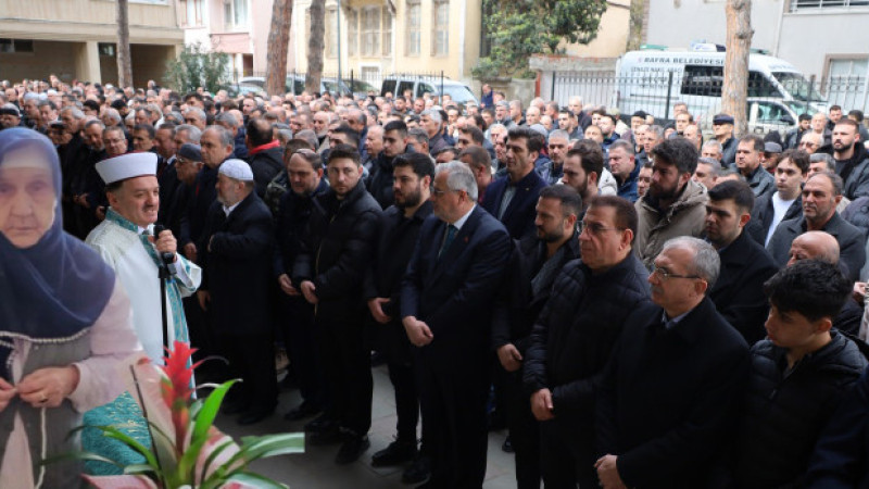 Hacı Dursun Hatun Bilgen Dualarla Son Yolculuğuna Uğurlandı