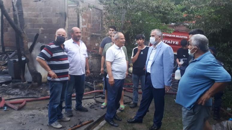 EVİ YANAN AİLEYE ZİYARETLER SÜRÜYOR