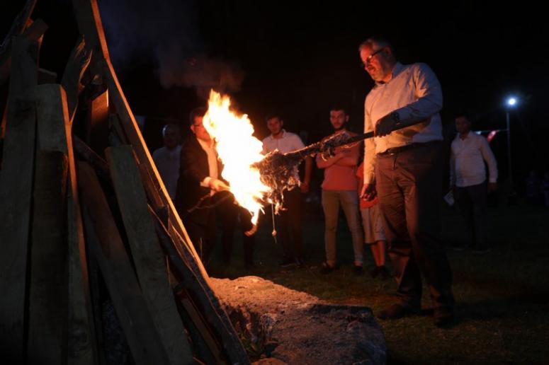 Geleneksel Kamp Ateşi Yandı