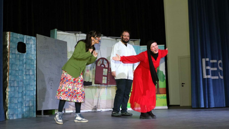 BAFRA’DA ÇOCUKLAR TİYATRO İLE İÇ İÇE