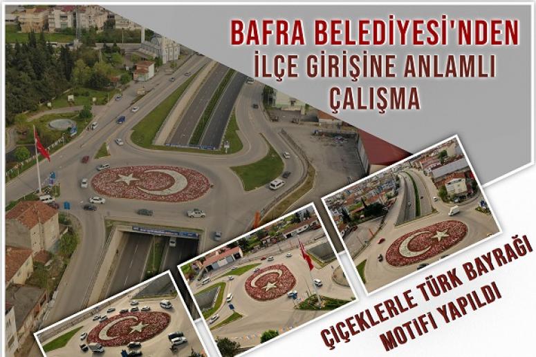 Çiçeklerle Türk Bayrağı