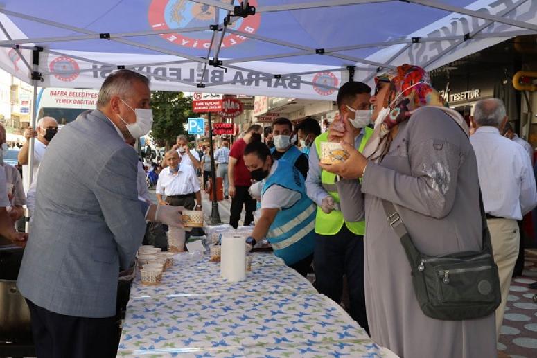BAŞKAN KILIÇ'TAN AŞURE İKRAMI