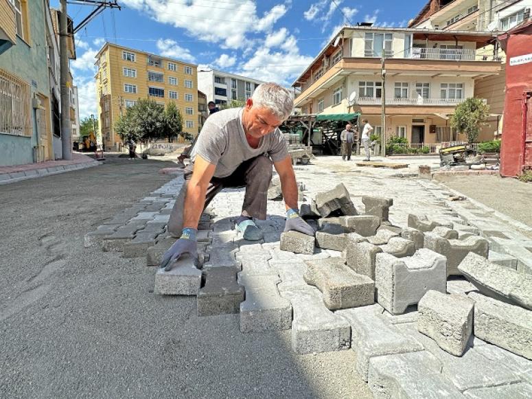 BAFRA BELEDİYESİ KİLİTLİ PARKE TAŞI DÖŞEME ÇALIŞMALARINDA FARK YARATIYOR